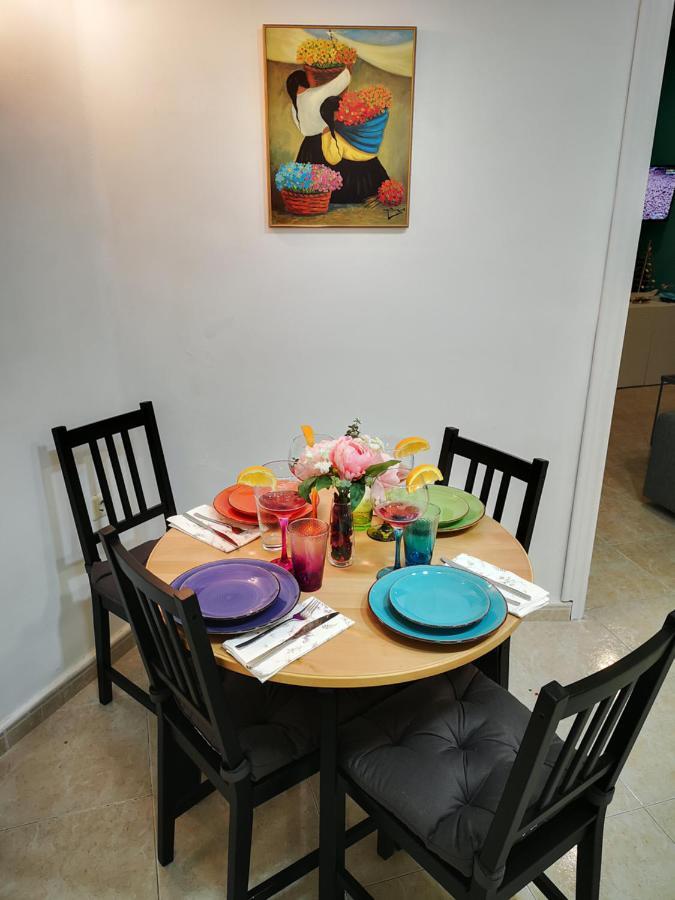 Apartamento Junto A Calle Larios Málaga Exterior foto